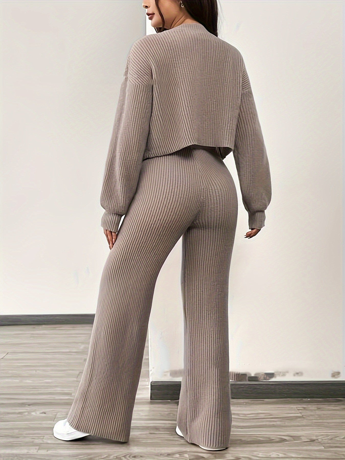 Ladies Knitted Suit