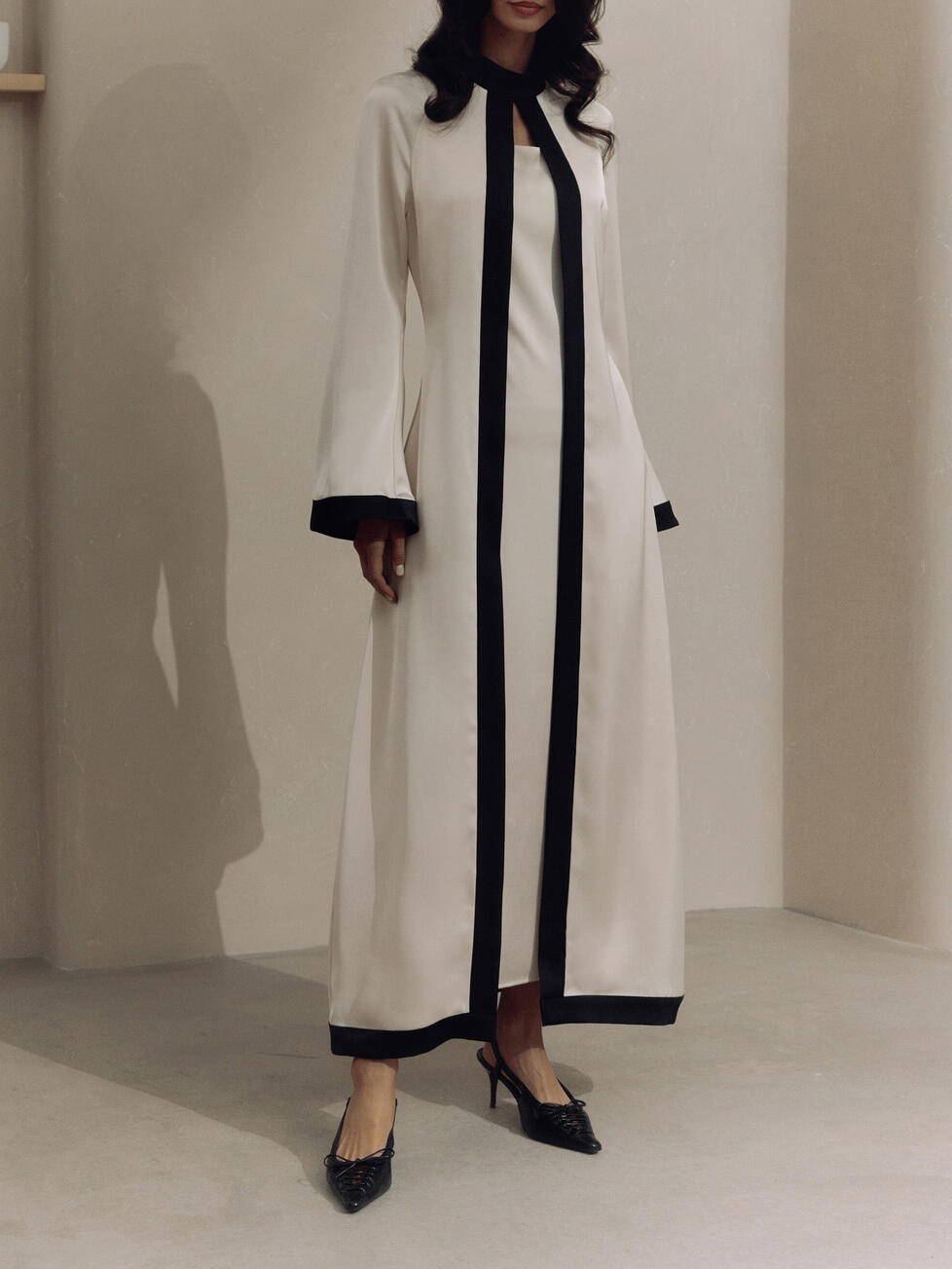 Halter Neck Cardigan Dress Le-Eva Halter Neck Cardigan Dress Le-Eva