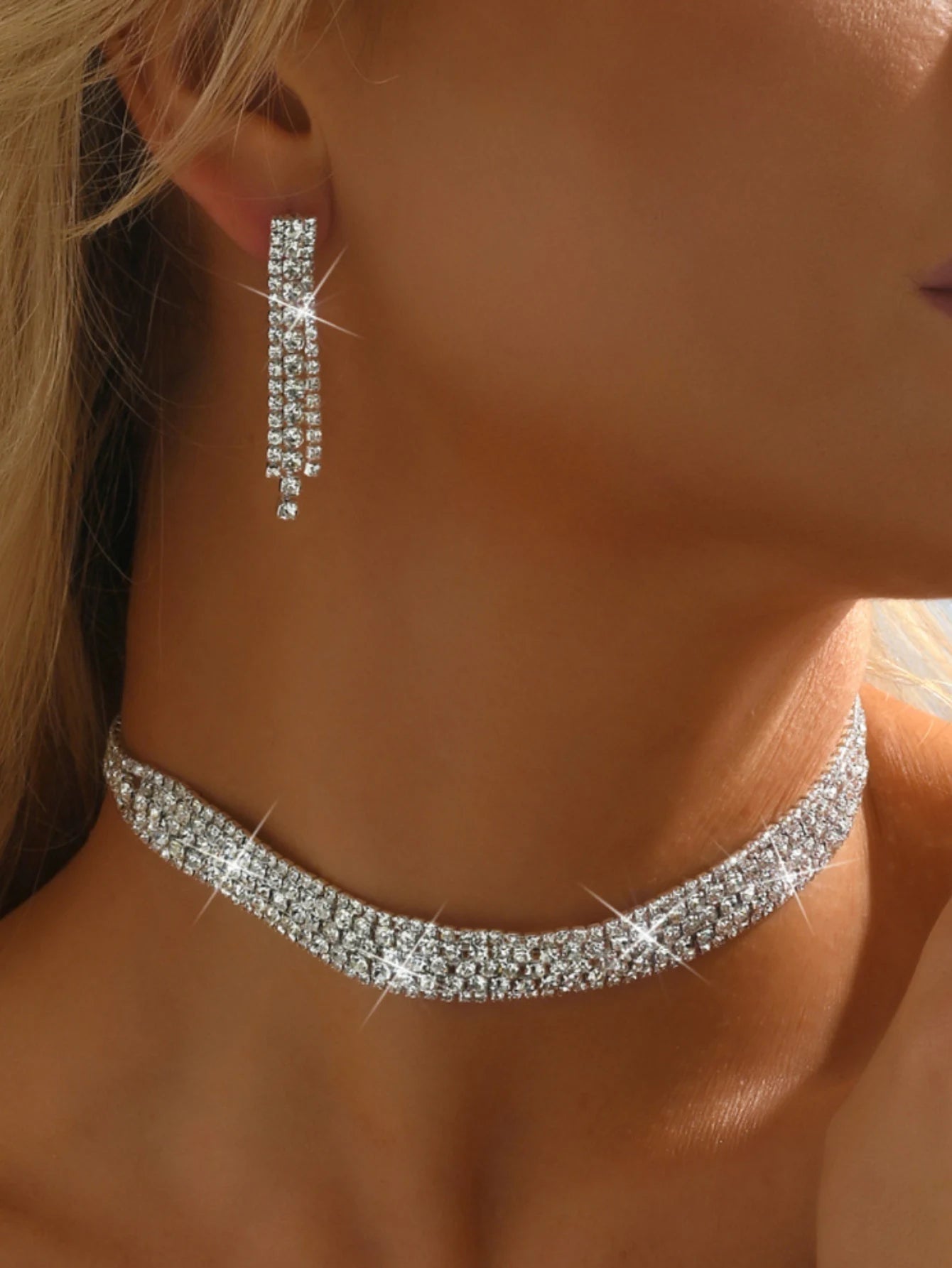 Beautiful rhinestone necklace and earrings - perfect for an elegant look to any occasion.